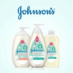 Johnsons Baby Olio Cottontouch per Bambini e Neonati - Assorbimento rapido, con vero cotone - 300 ml