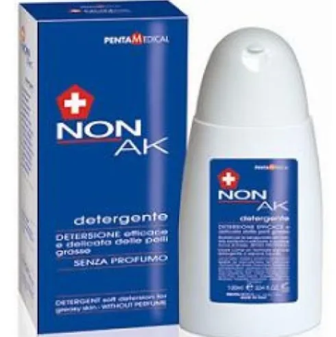 Pentamedical Nonak Mousse Detergente per Pelli Grasse 100 ml